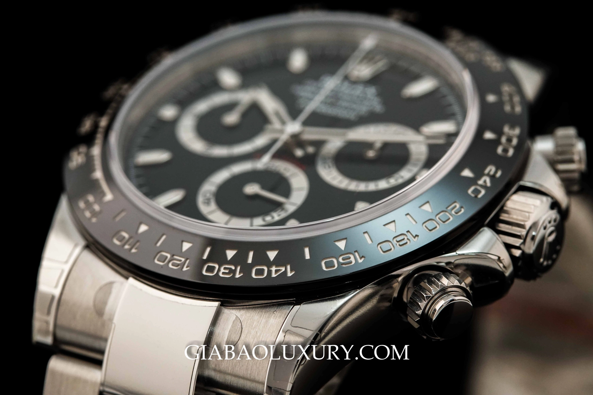 Rolex Daytona 116500LN: bezel Cerachrom và calibre 4130 — ảnh chi tiết 08