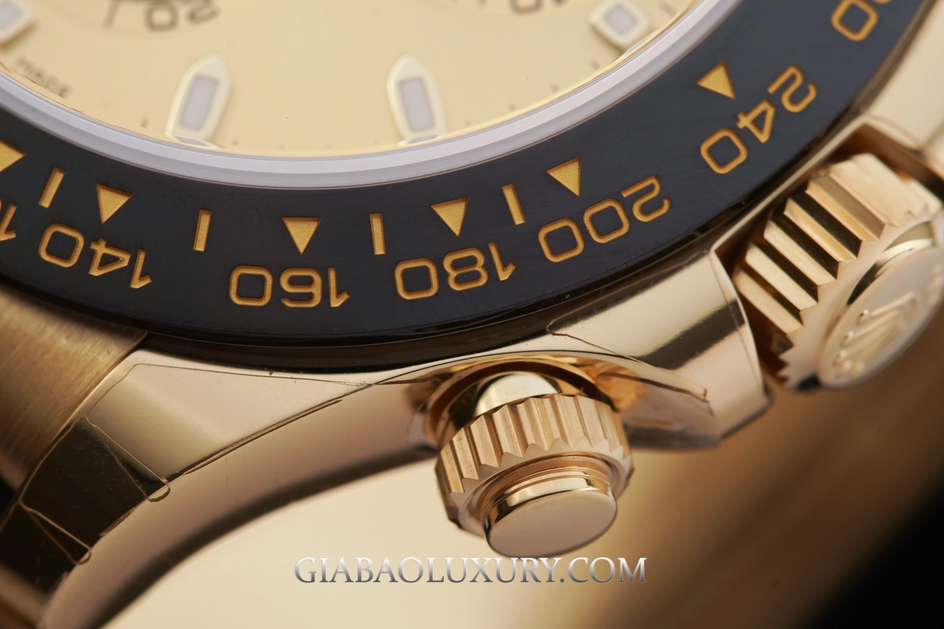 Rolex Daytona 116518 và 116518LN: tỷ lệ của 116518LN trên dây Oysterflex