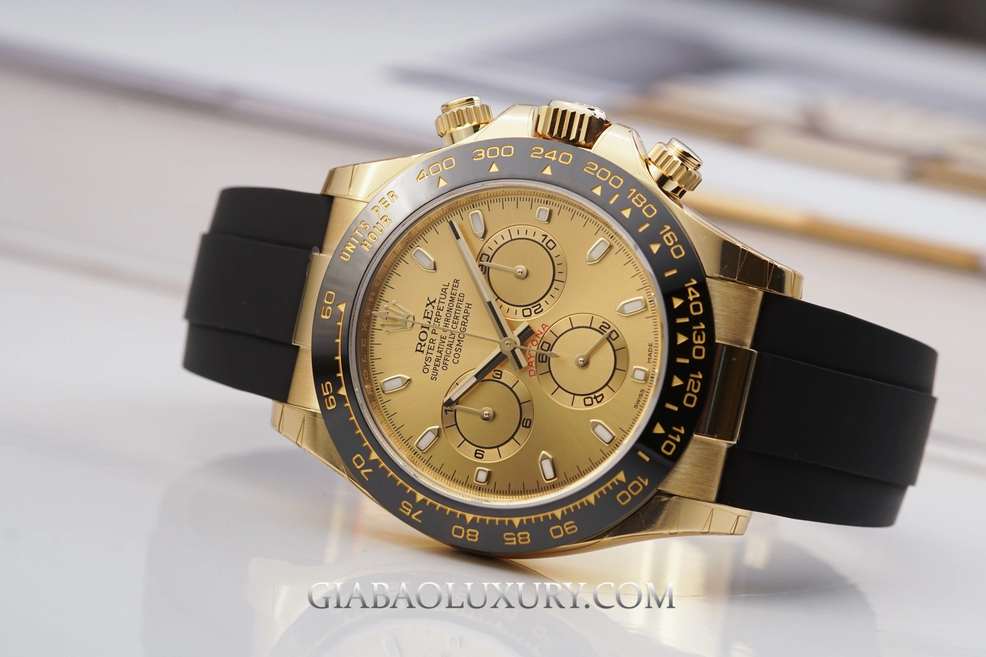 Rolex Daytona 116518 và 116518LN: khóa Oysterlock của dây Oysterflex