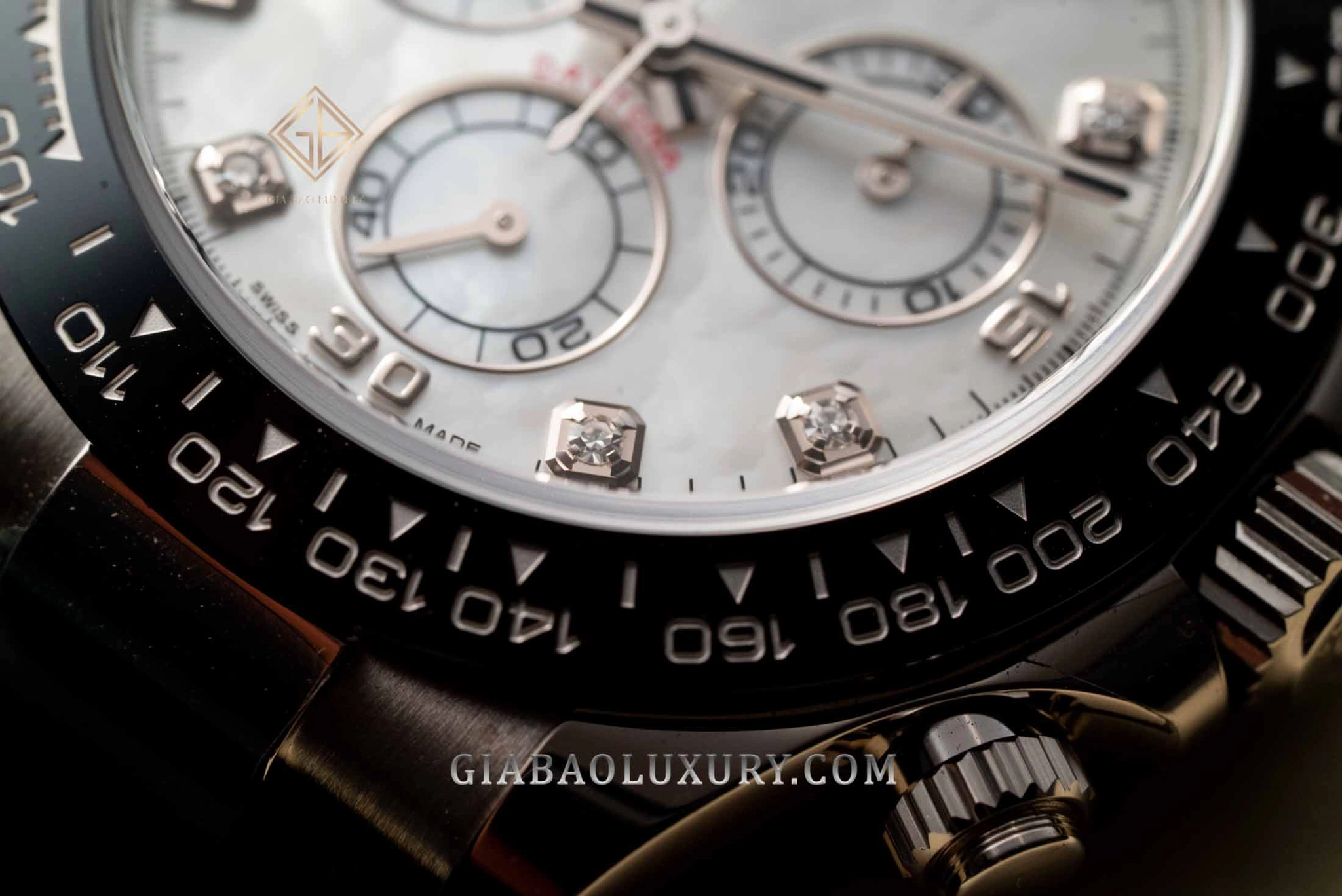 Rolex Cosmograph Daytona 116519LN: Chi tiết ba bộ đếm chronograph
