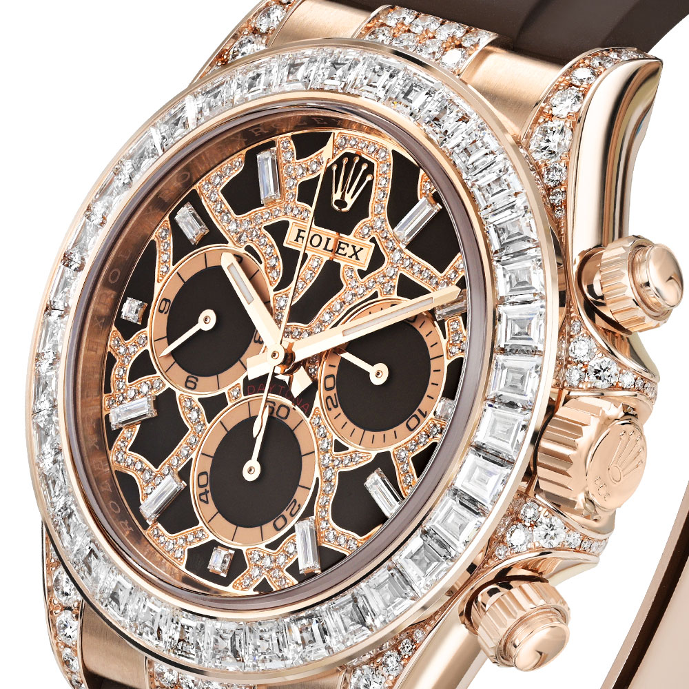 Cận mặt số nâu và vành kim cương Rolex Daytona 126555TBR