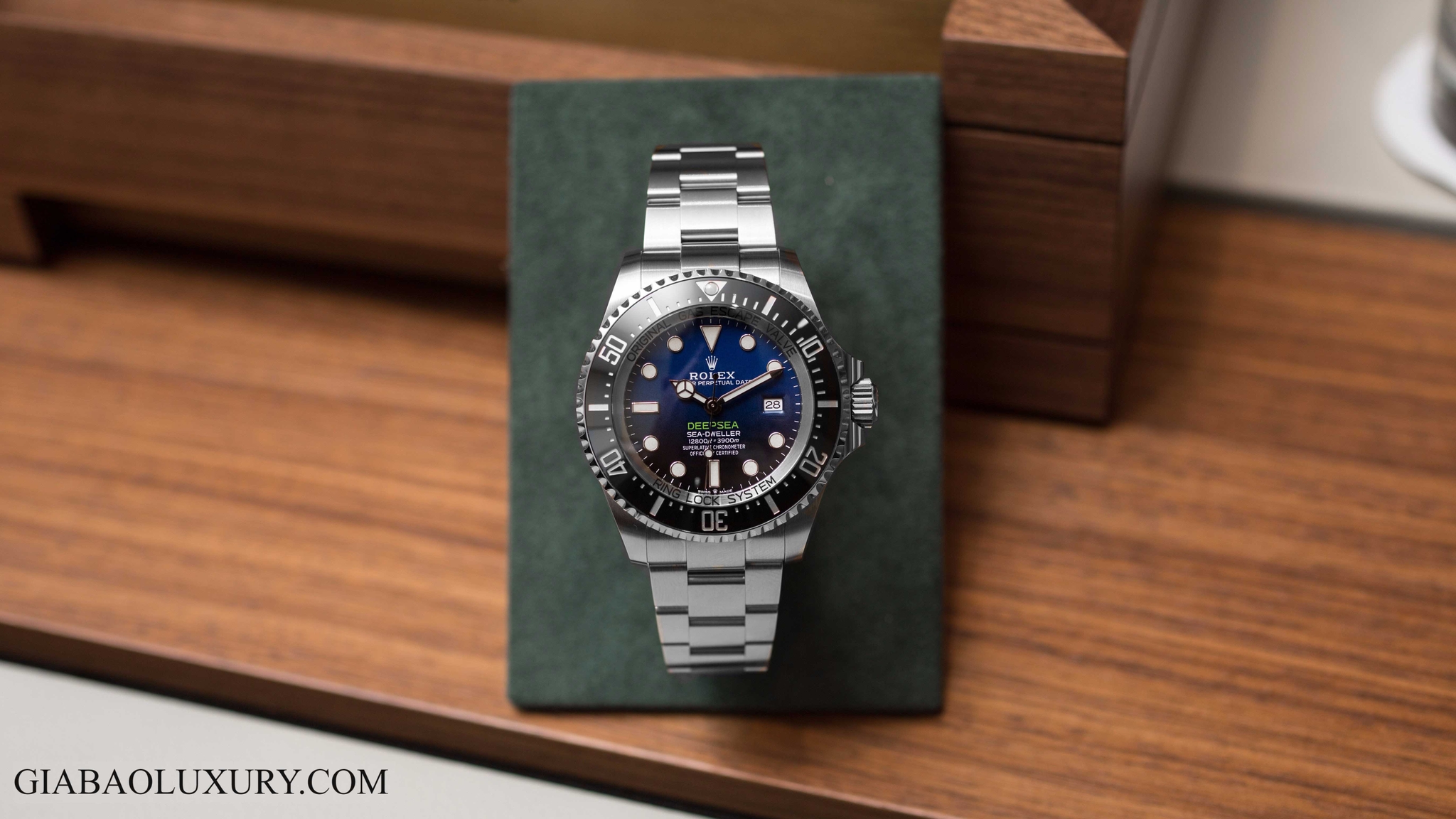 Rolex Deepsea 126660 — ảnh chi tiết 1