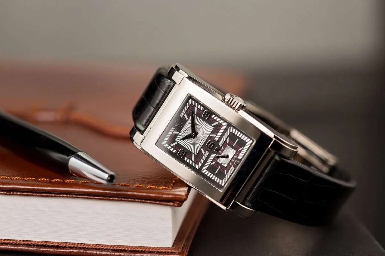 Rolex và đồng hồ vỏ chữ nhật