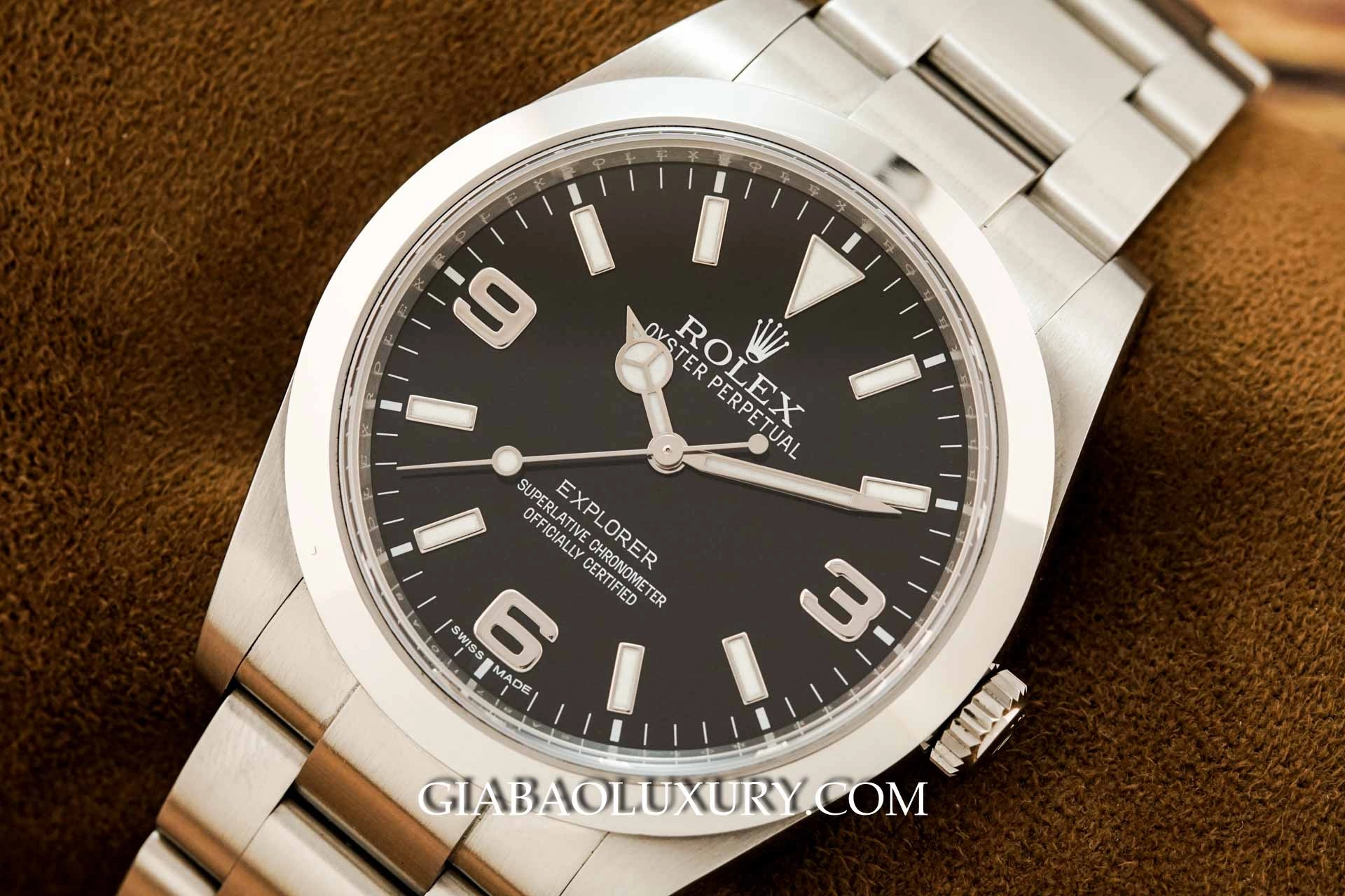 Rolex Explorer 214270: phân biệt mặt số Mark I và Mark II — ảnh chi tiết 03