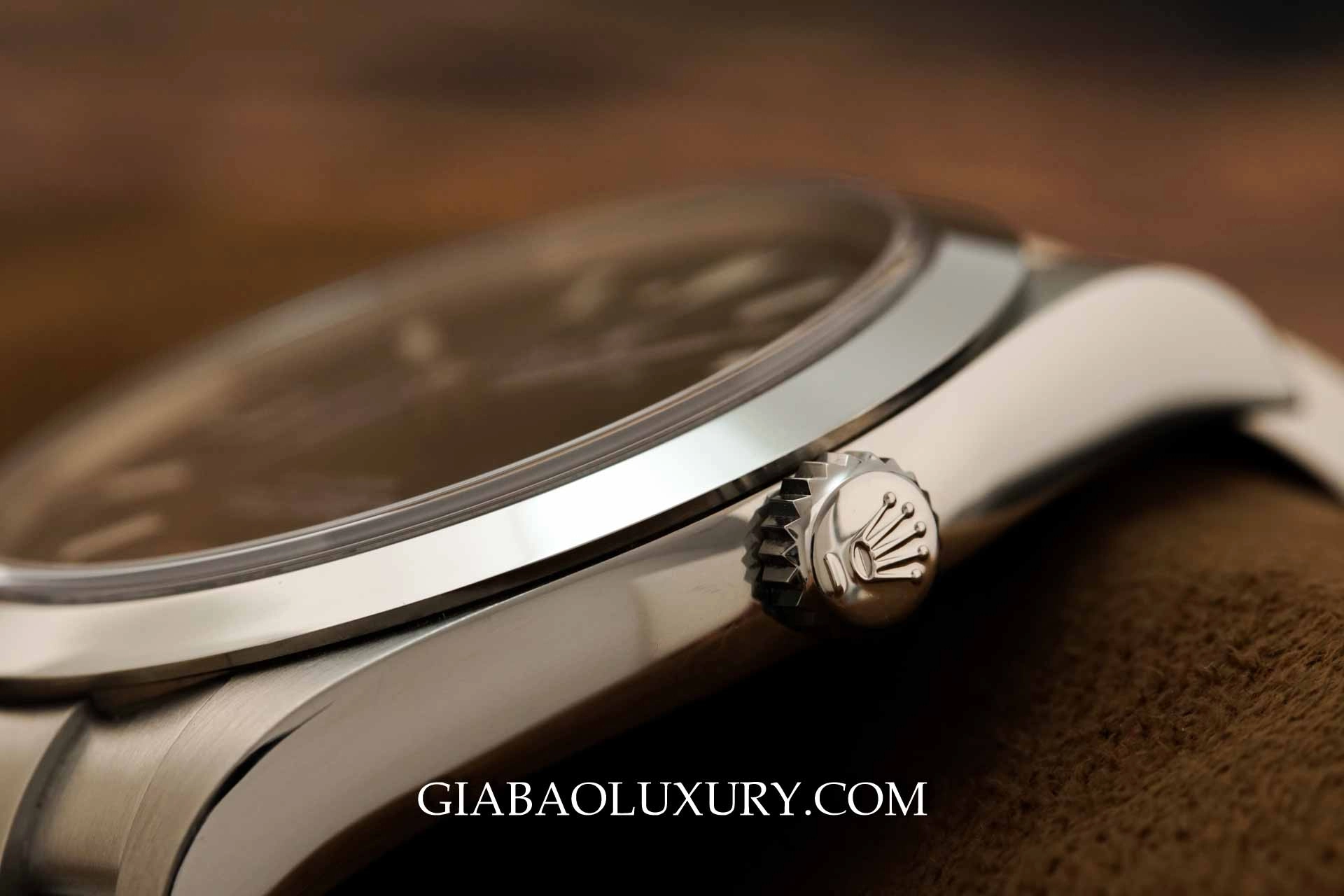 Rolex Explorer 214270: phân biệt mặt số Mark I và Mark II — ảnh chi tiết 04