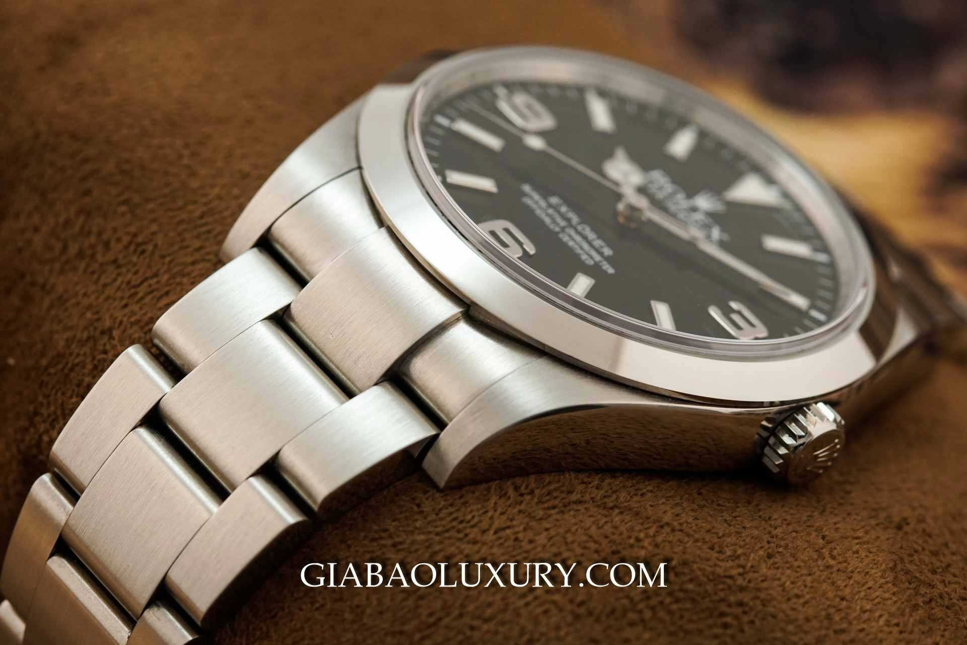 Rolex Explorer 214270: phân biệt mặt số Mark I và Mark II — ảnh chi tiết 05