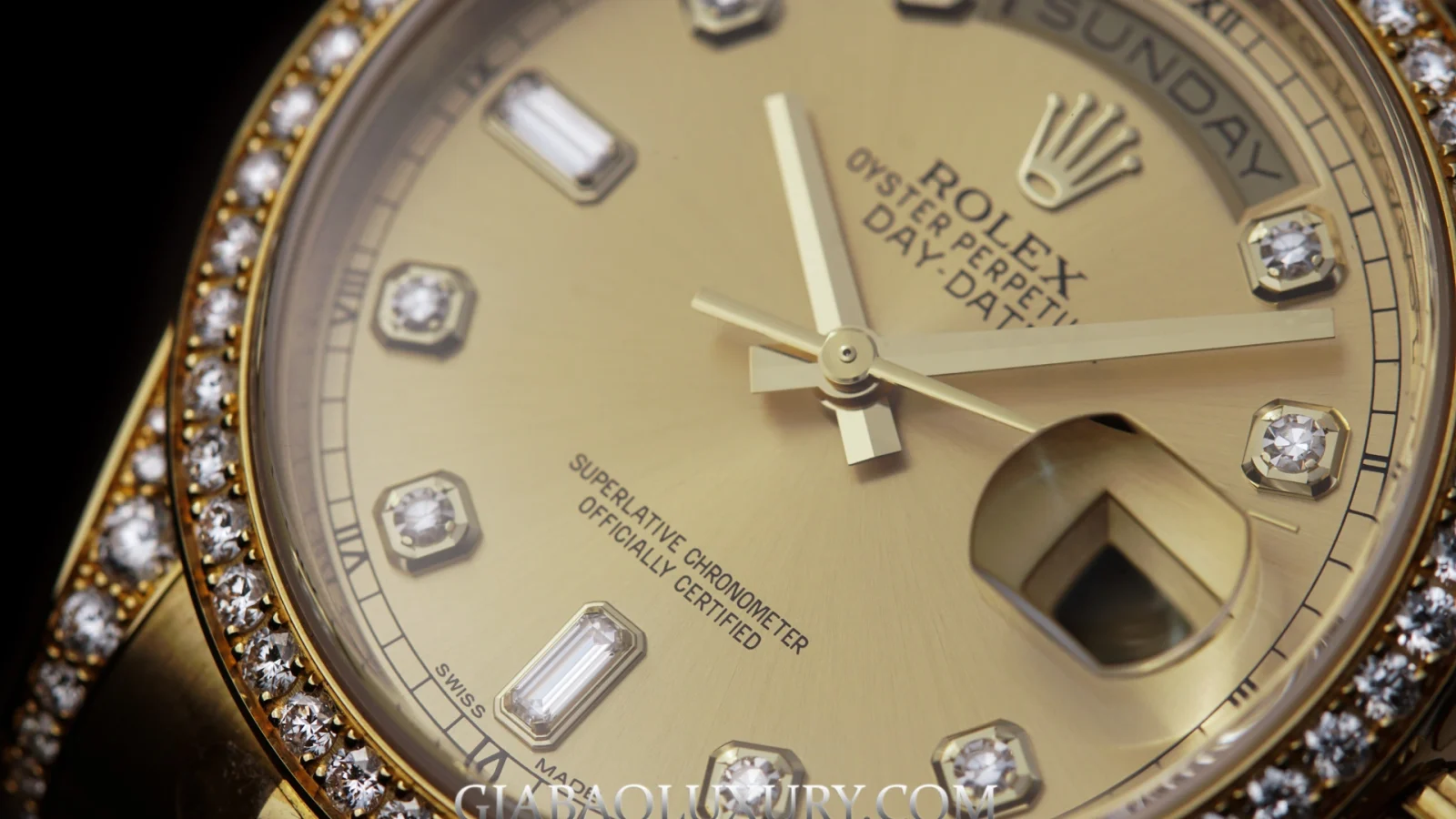 Rolex đính kim cương và đá màu như thế nào?