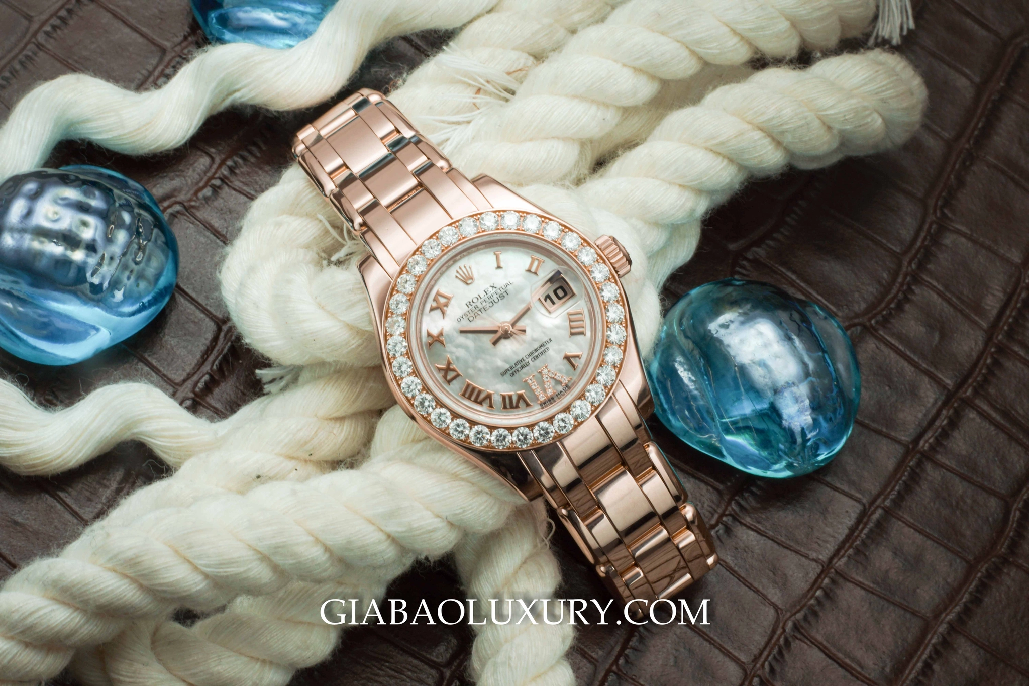 Rolex Pearlmaster 80315: vỏ Everose 29 mm và mặt xà cừ — ảnh chi tiết 02
