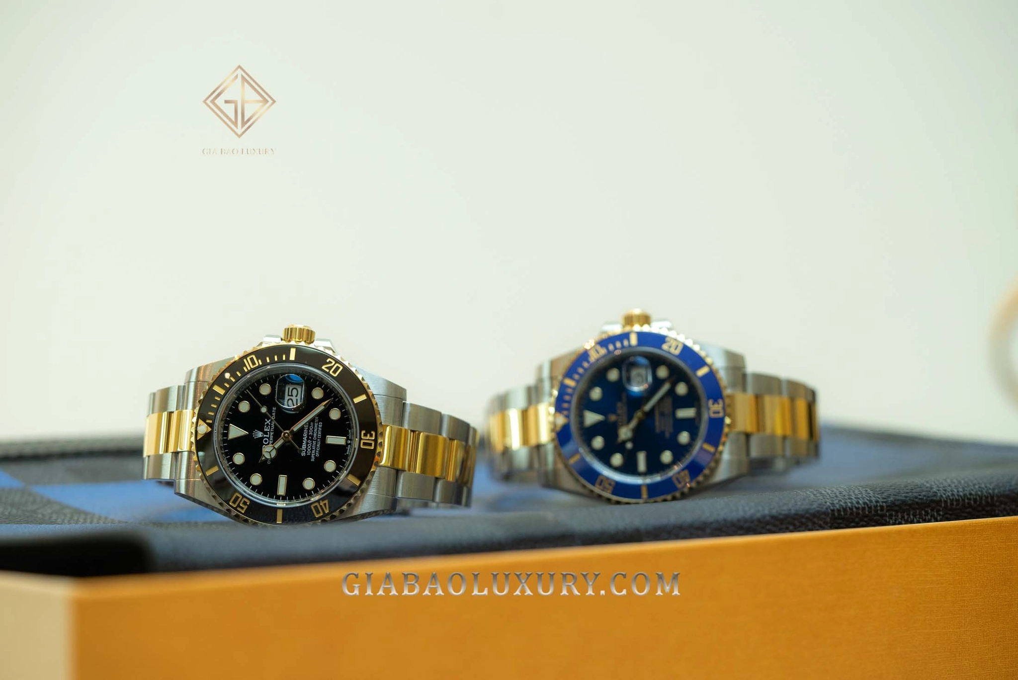 Rolex Submariner 116613LB và 126613LB: khác biệt cốt lõi: Mặt xanh và mặt đen cho thấy khác biệt màu sắc