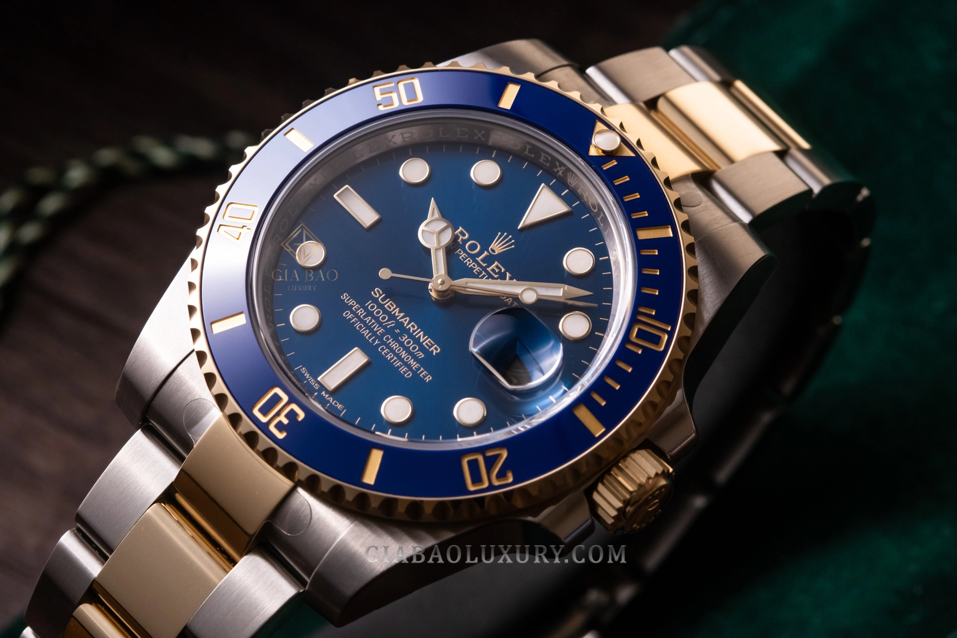 Rolex Submariner 116613LB và 126613LB: khác biệt cốt lõi: Cận cảnh Submariner mặt xanh thế hệ mới