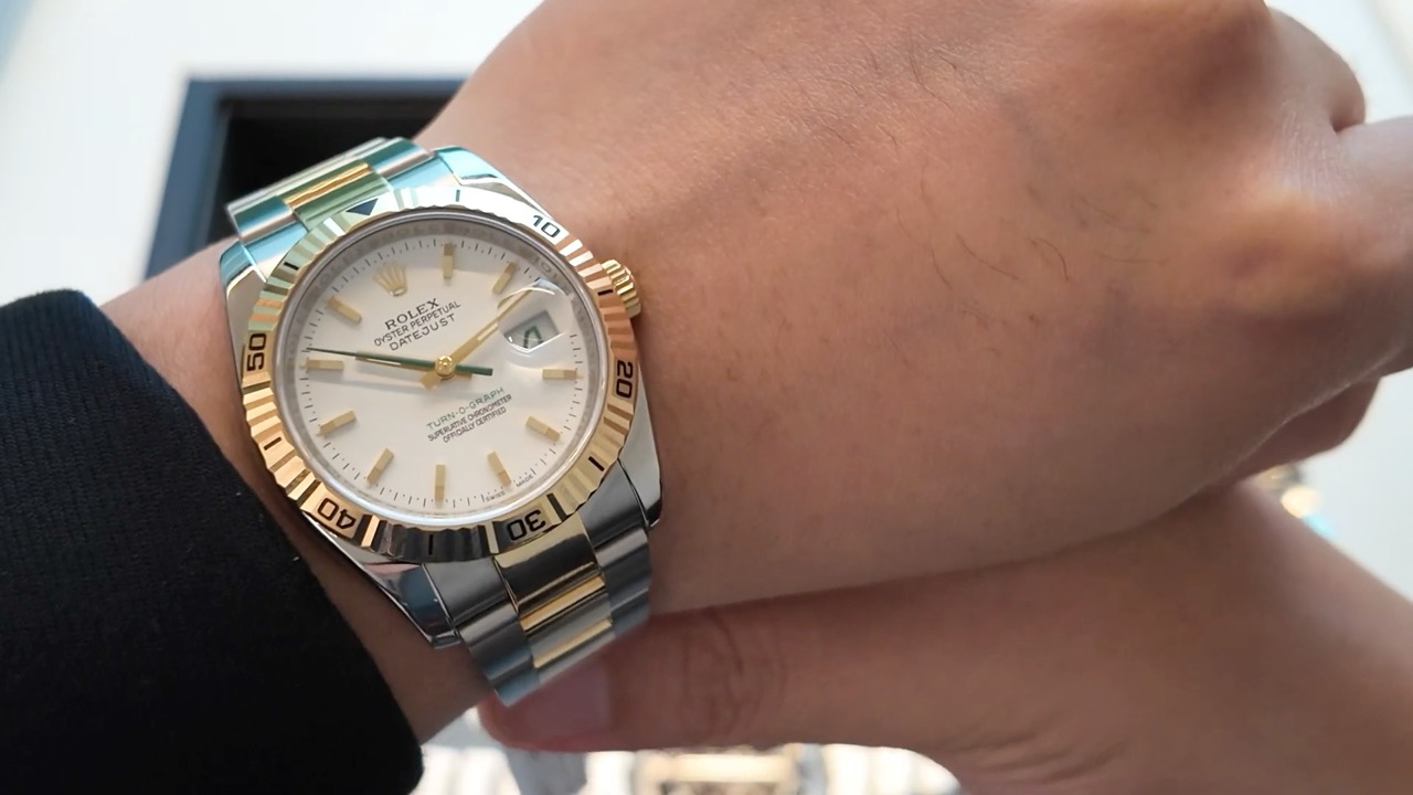 Rolex Turn-O-Graph 116263 đường kính 36 mm trên cổ tay