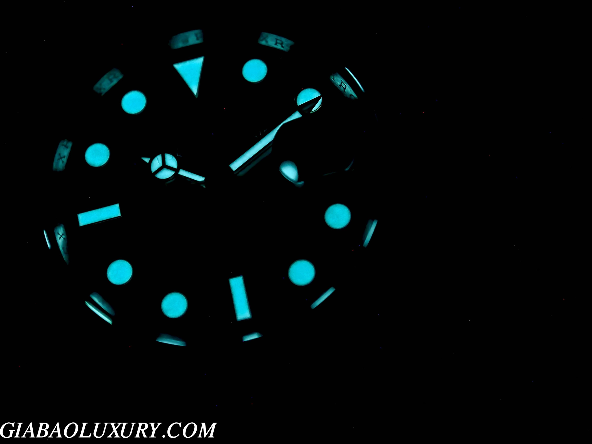 Rolex Yacht-Master 116621: Rolesor Everose trên dây Oyster — ảnh chi tiết 05