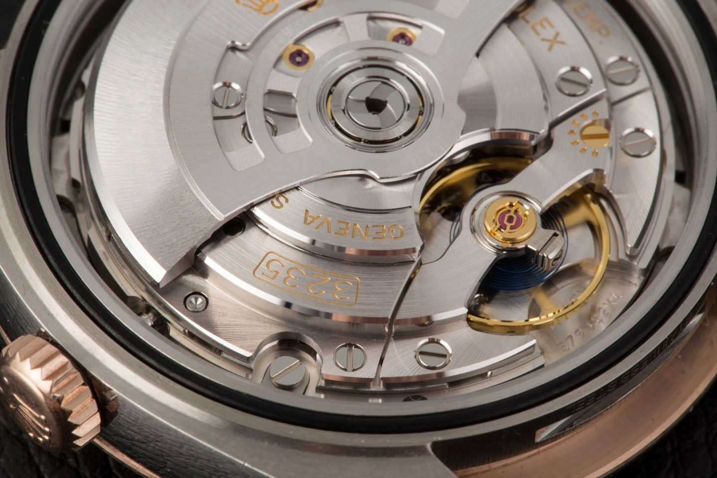 Rolex Yacht-Master 126622 và 116622: calibre 3235 dùng trên Yacht-Master Ref. 126622