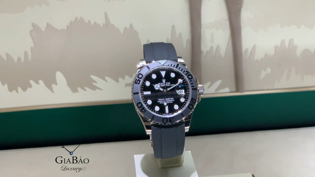 Rolex Yacht-Master 42 226659 trên dây Oysterflex nhìn nghiêng