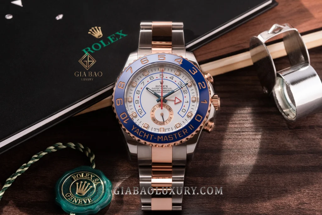 Rolex Yacht-Master II 116681: cơ cấu đếm ngược: Rolex Yacht-Master II 116681 cùng dây Oyster và hộp