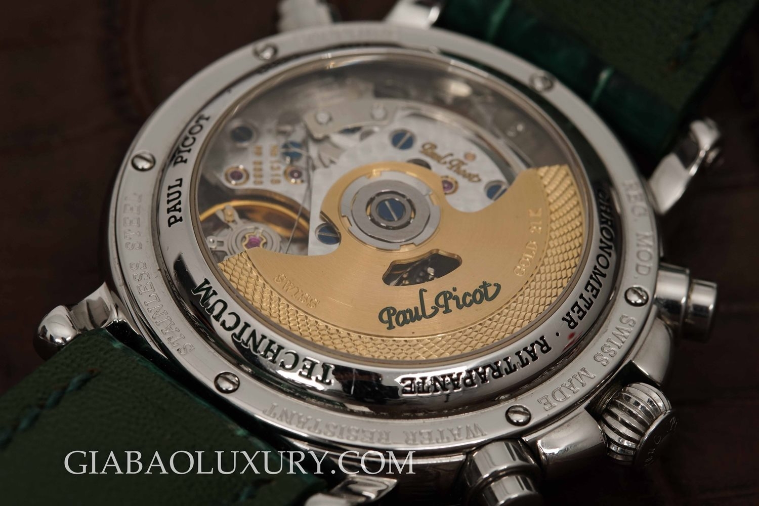 Rotor vàng 22K chạm khắc của Paul Picot Atelier Technicum