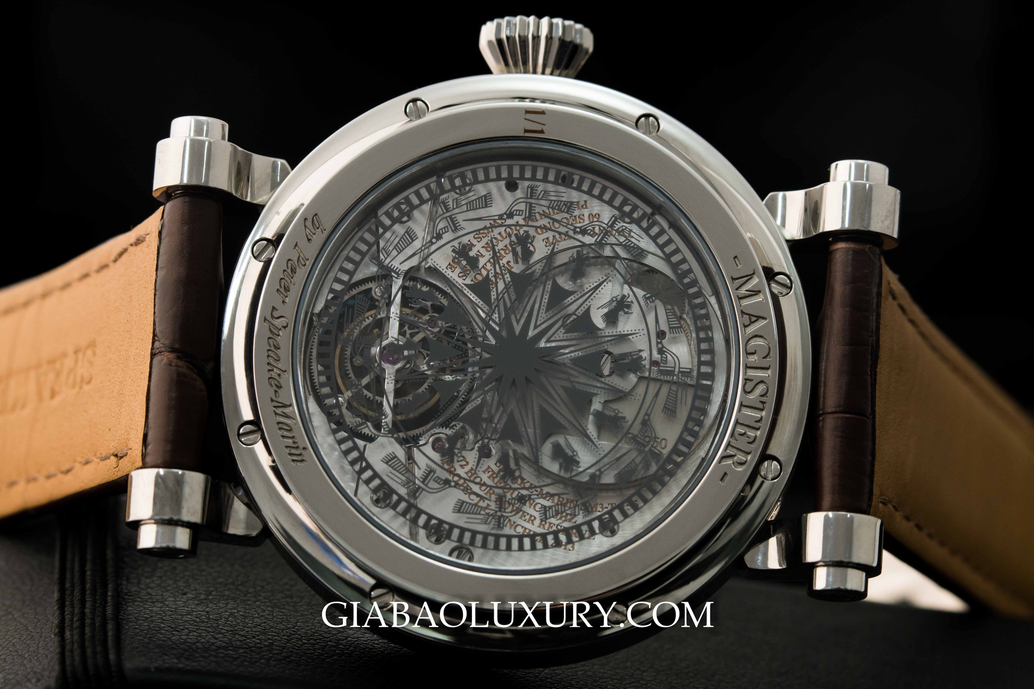 Mặt sau Speake-Marin Đông Sơn Tourbillon