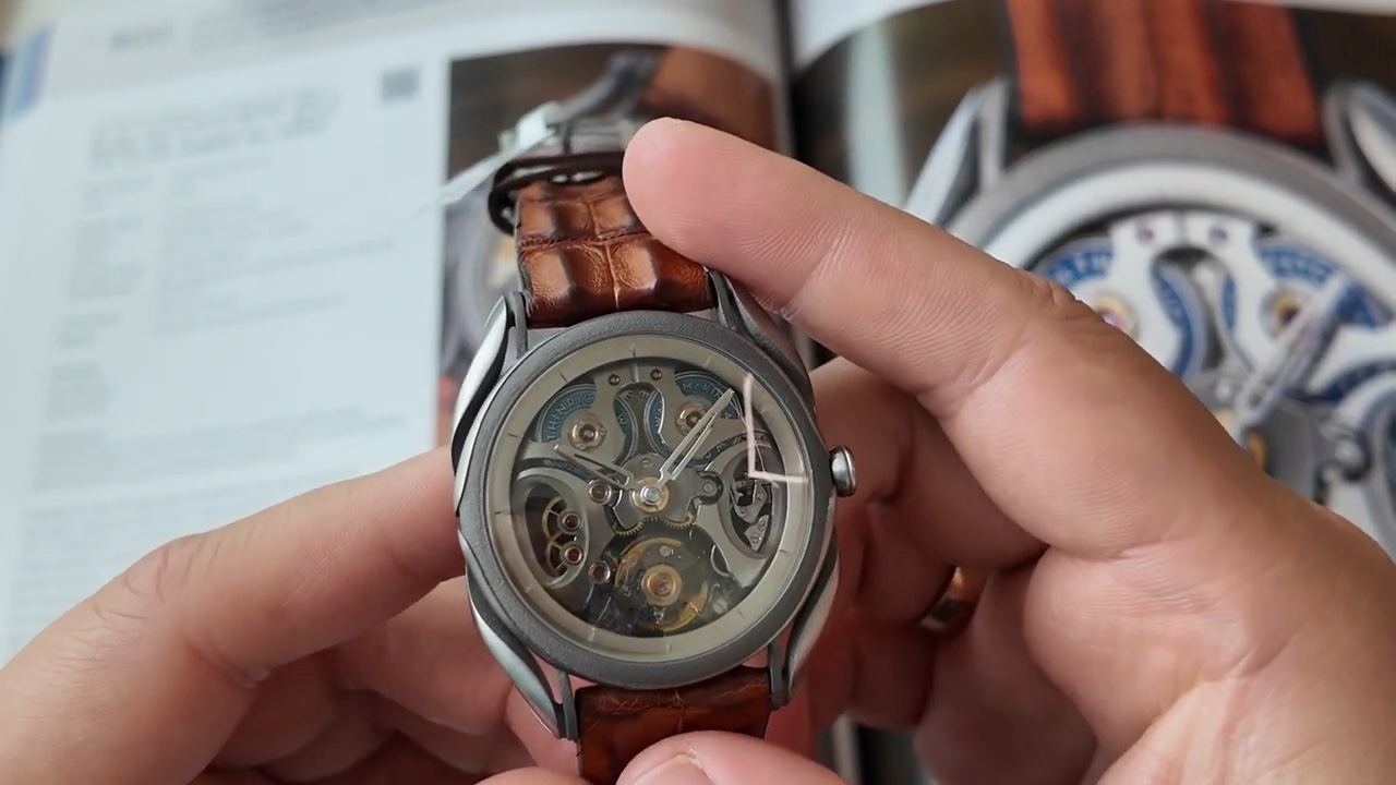 Holthinrichs Ornament Nouveau: vỏ titanium in 3D