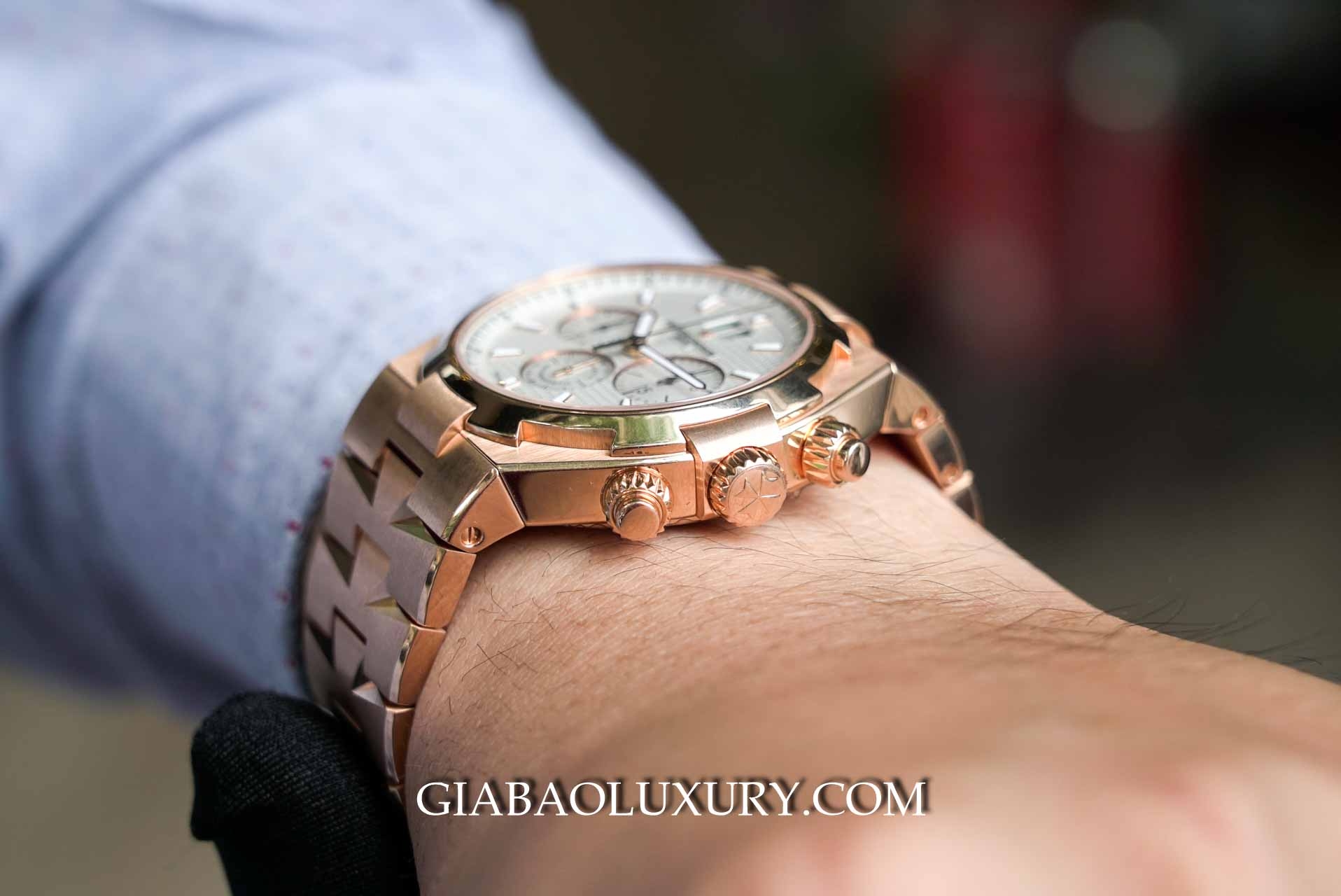 Vacheron Constantin Overseas Chronograph 49150 vàng hồng — ảnh chi tiết 17