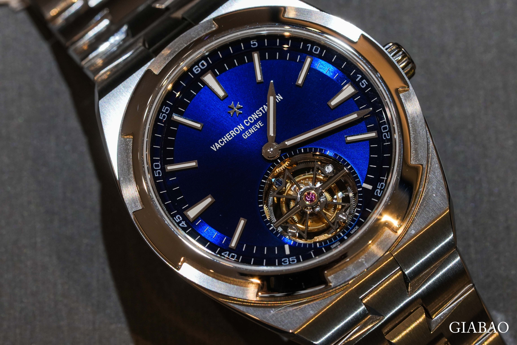 Vacheron Constantin Overseas Tourbillon 6000V thép — ảnh chi tiết 5