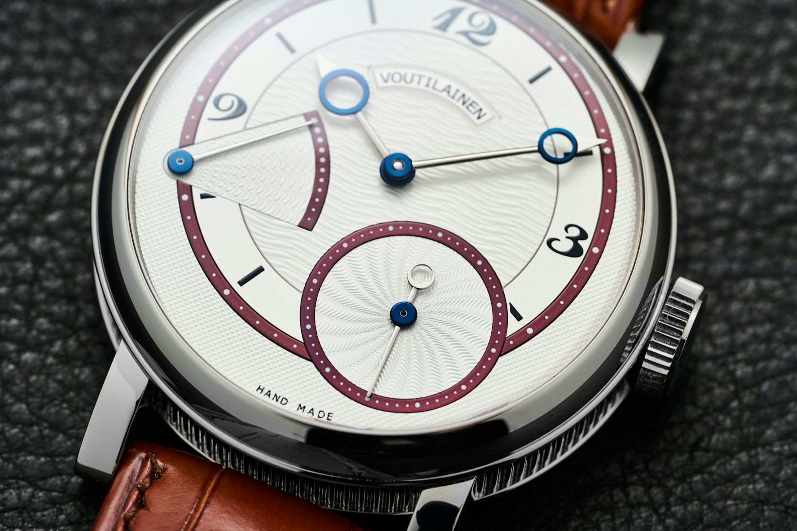 Phiên bản thép Voutilainen Tourbillon 20th mặt số trắng