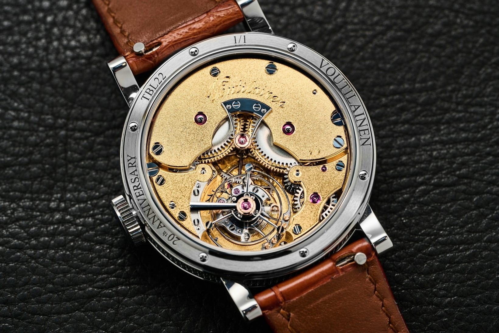 Bộ máy Tourbillon 22 của Voutilainen