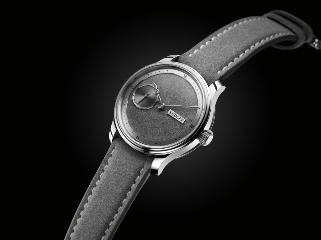 KUDOKE 1 Tremblage màu rhodium đen