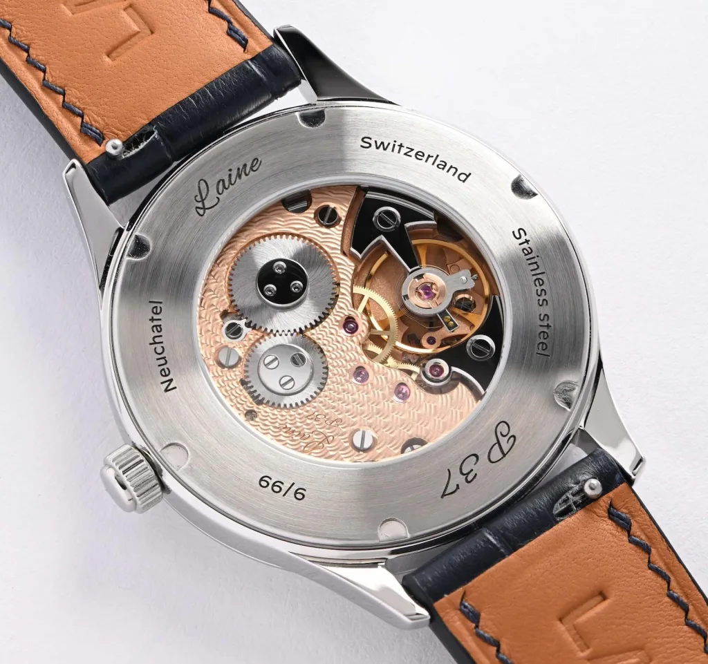 Đáy sapphire Laine P37 với bộ máy dựa trên Peseux 7001