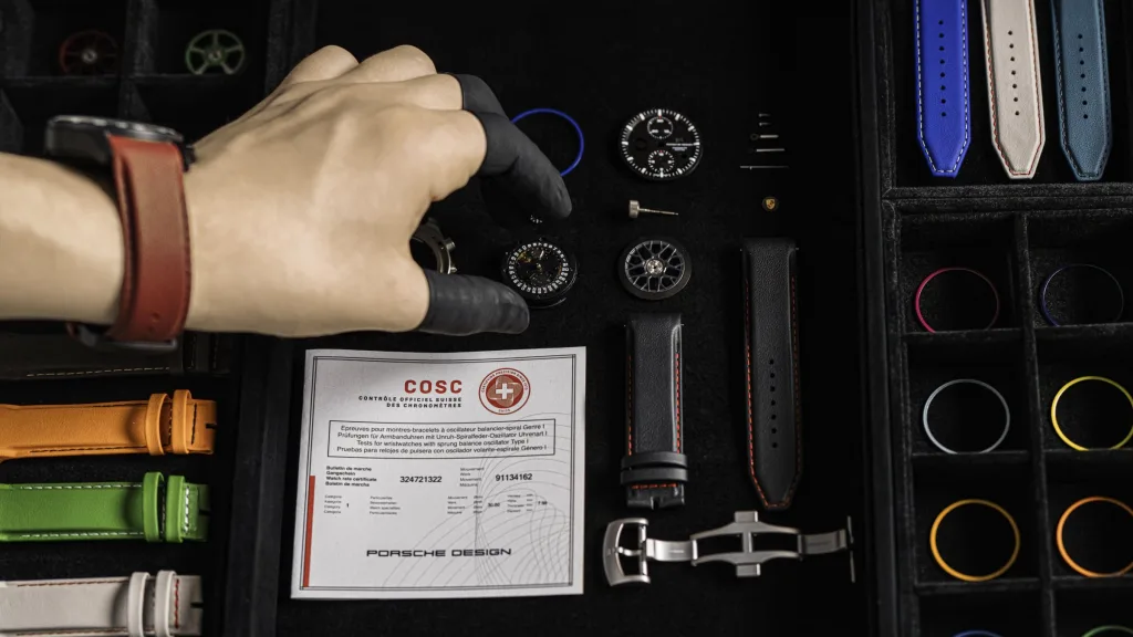 Các lựa chọn đồng hồ và dây tại Fitting Lounge Porsche Design