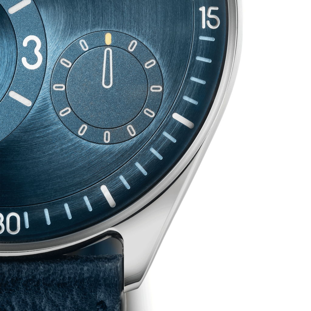 Cận cảnh đĩa giây và vân hoàn thiện của Ressence Type 11 Sky
