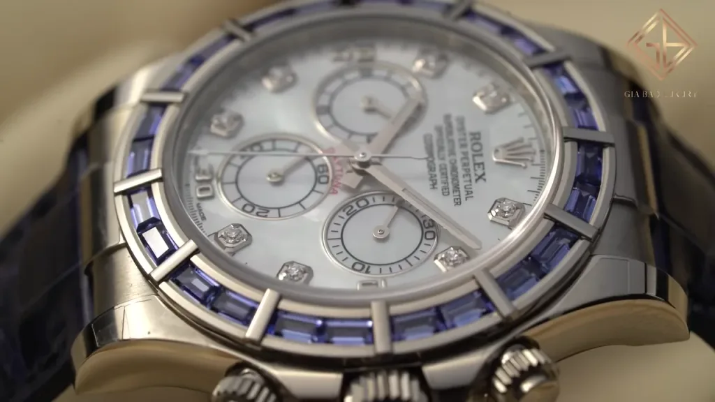 Rolex Daytona 116589SACI nhìn nghiêng trên tay