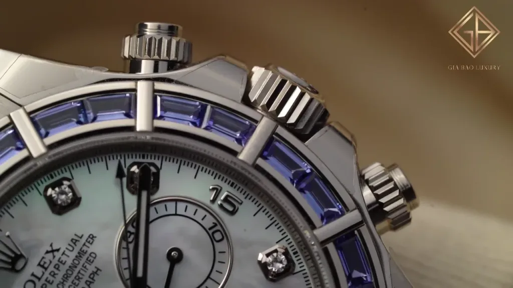 Núm Triplock và nút chronograph Rolex Daytona 116589SACI