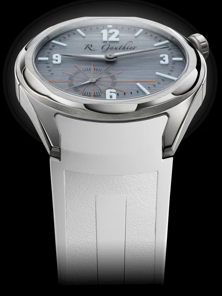 Cận cảnh C by Romain Gauthier Titanium Edition 39.5 nhấn cam