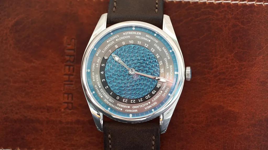 Strehler Säntis màu aqua nhìn toàn mặt