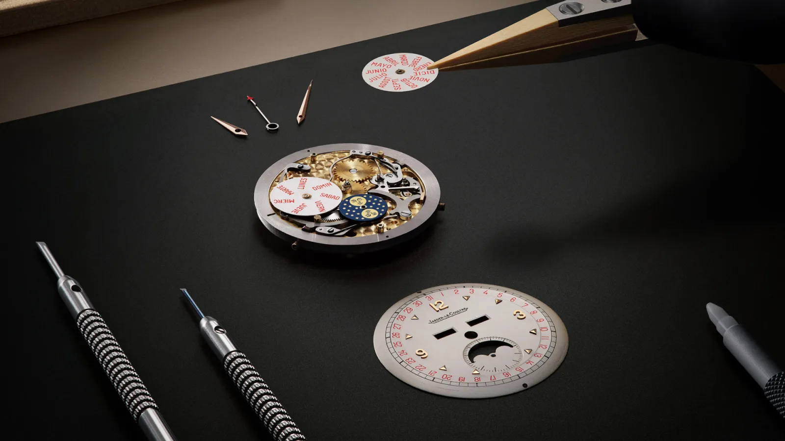 Jaeger-LeCoultre đưa 10 đồng hồ bảo tàng đến Hong Kong